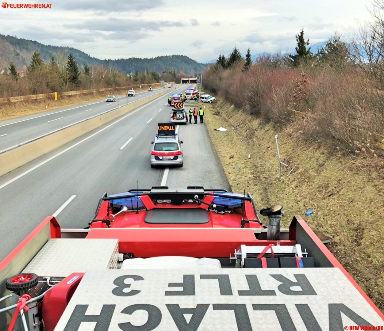 Verkehrsunfall Tauernautobahn bei Villach fordert 3 Verletzte