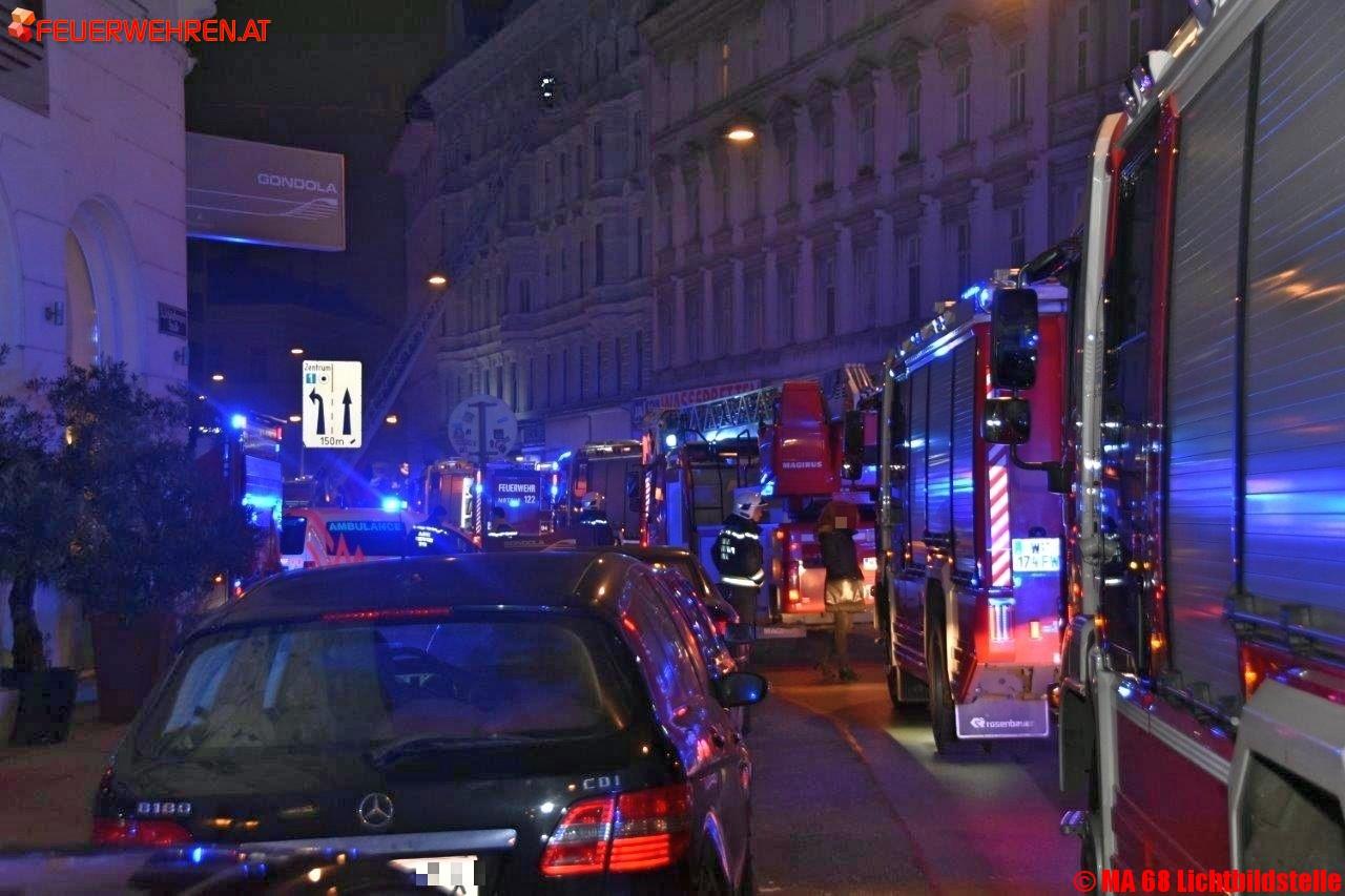 BF Wien: Zwei Tote und elf Verletzte bei Kellerbrand