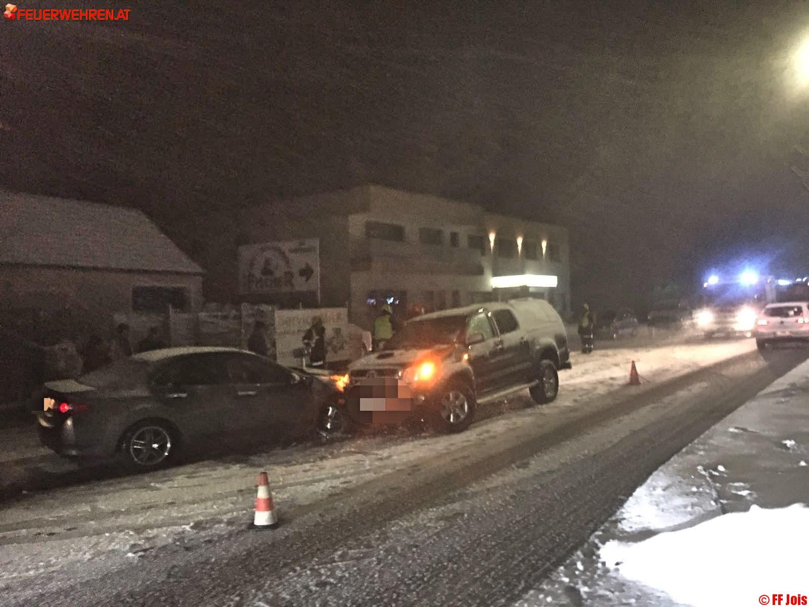 Schnee sorgt für Verkehrsunfall in Jois