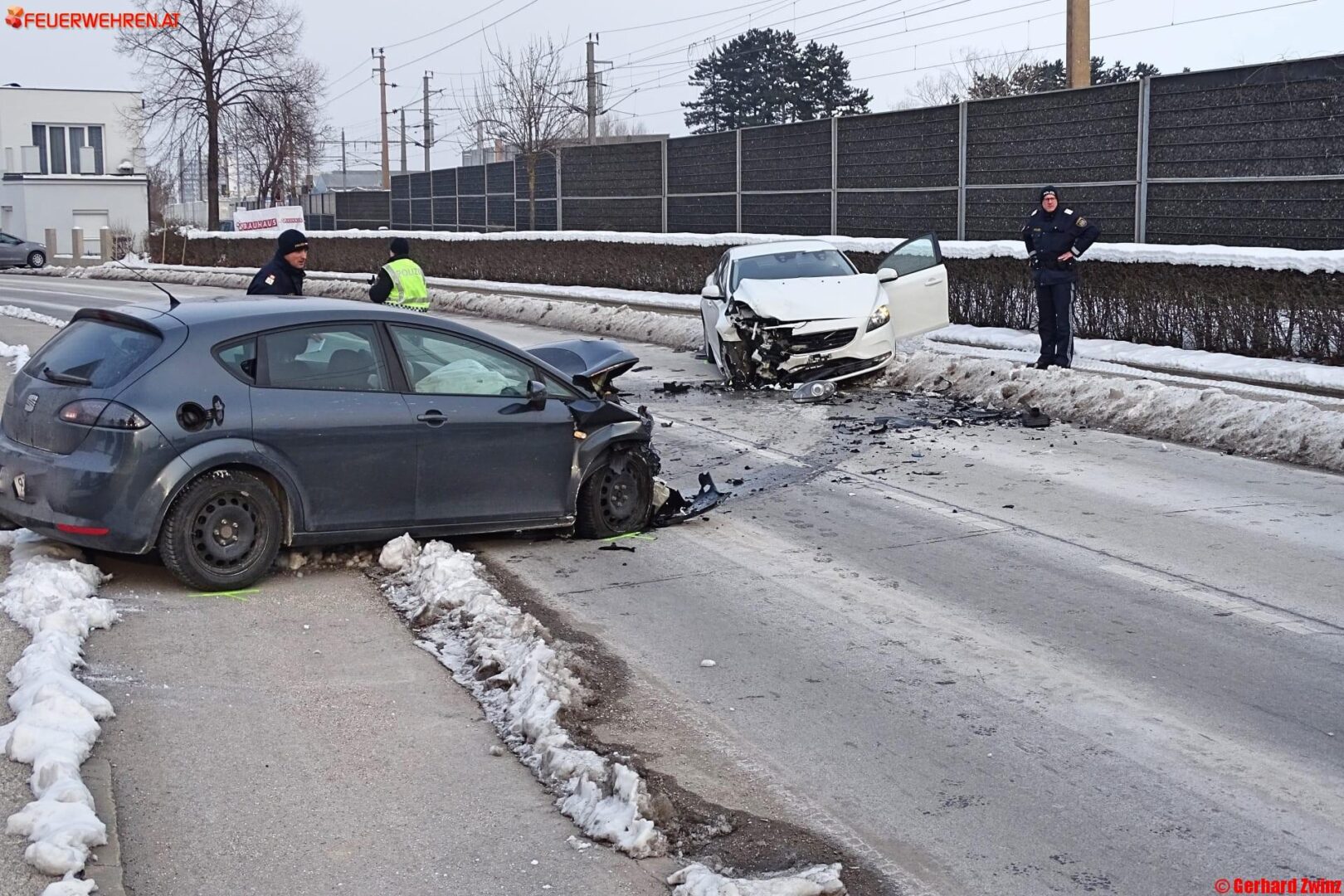 Frontalcrash in Ternitz-Pottschach