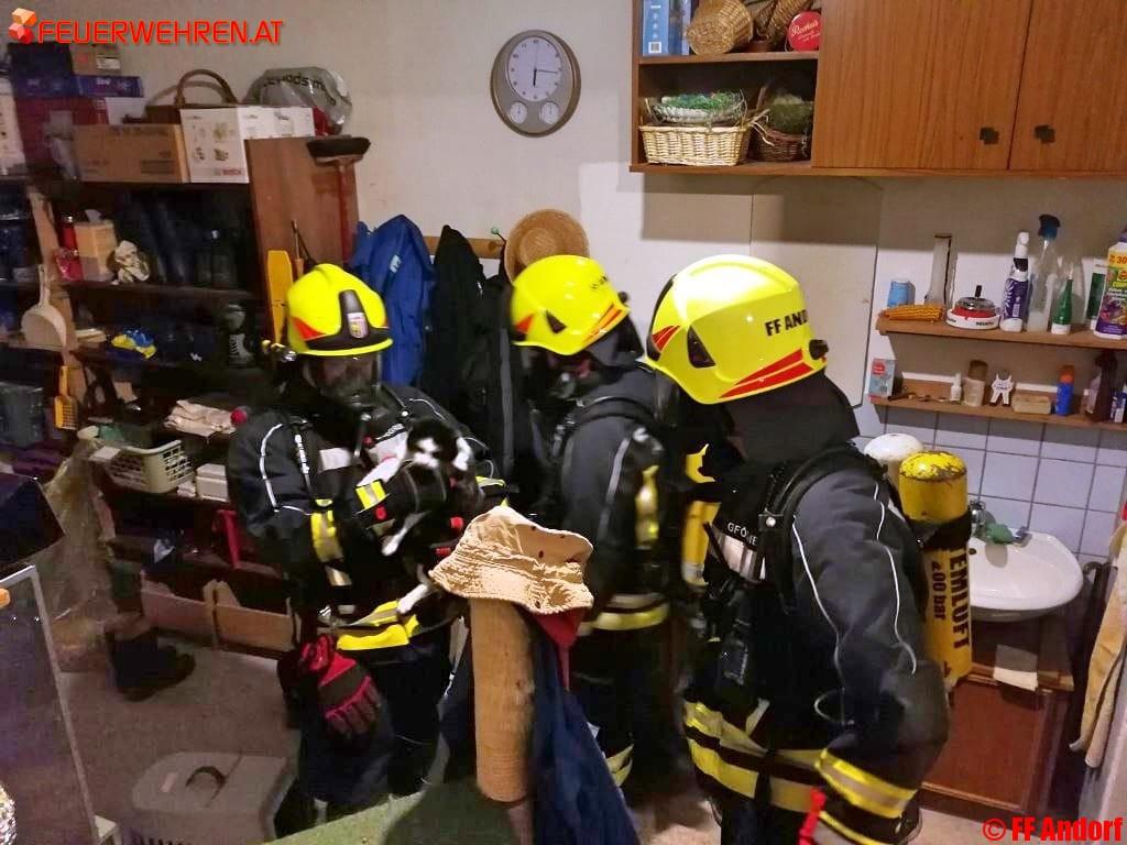 FF Andorf: Tierrettung nach Verpuffung