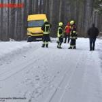 FF Biberbach: Kleintransporter aus misslicher Lage befreit 2