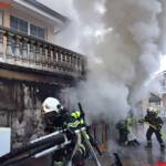 BF Wien: Wien Essling – Brand in Mehrparteienhaus