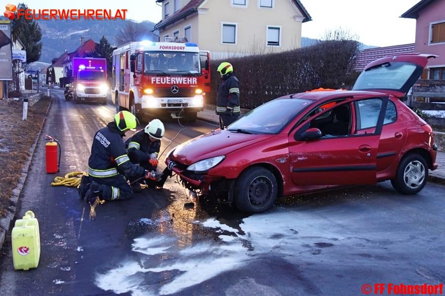 FF Fohnsdorf: Frühmorgendlicher Verkehrsunfall