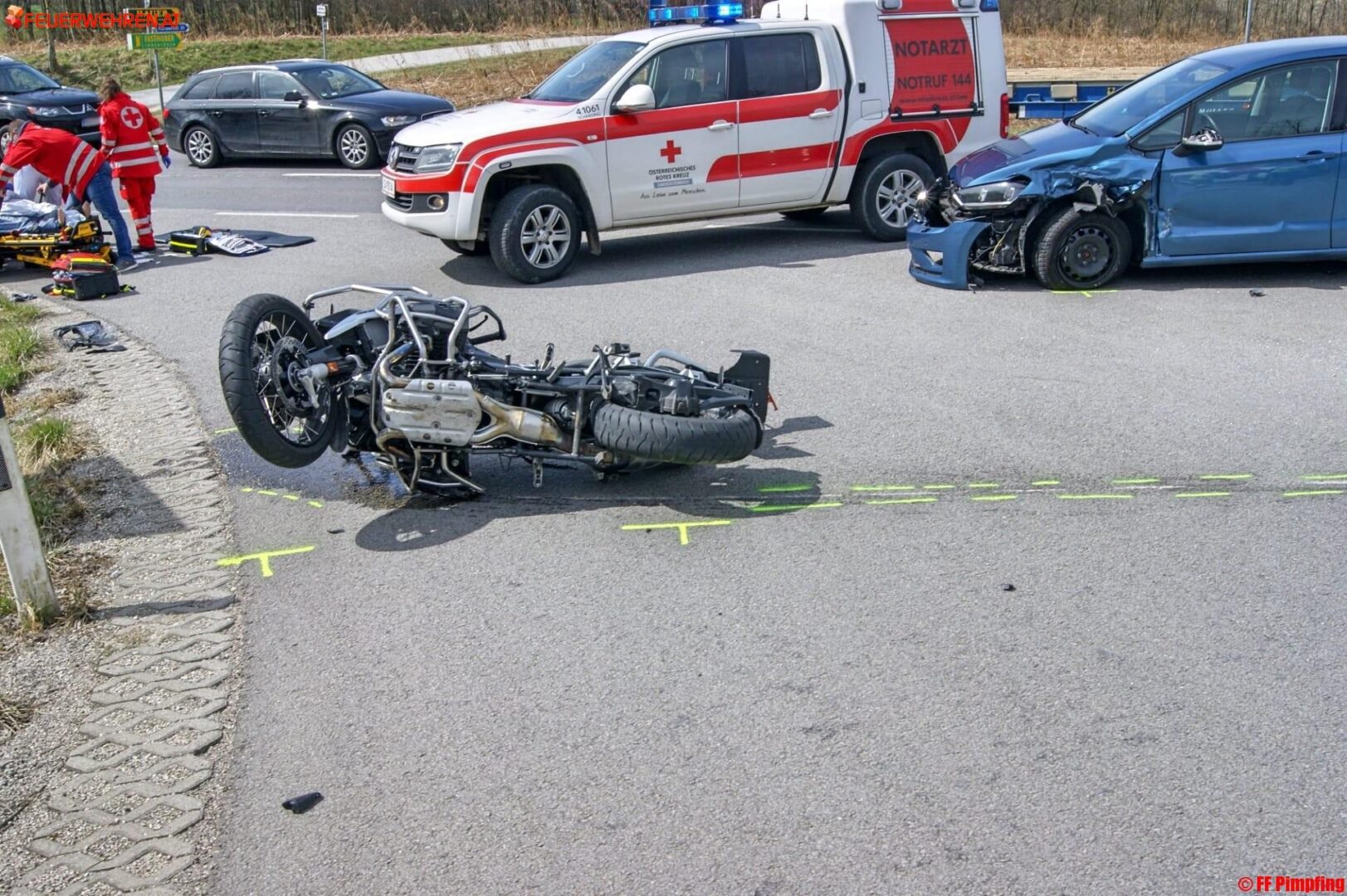 FF Pimpfing: Verkehrsunfall nach Überholmanöver