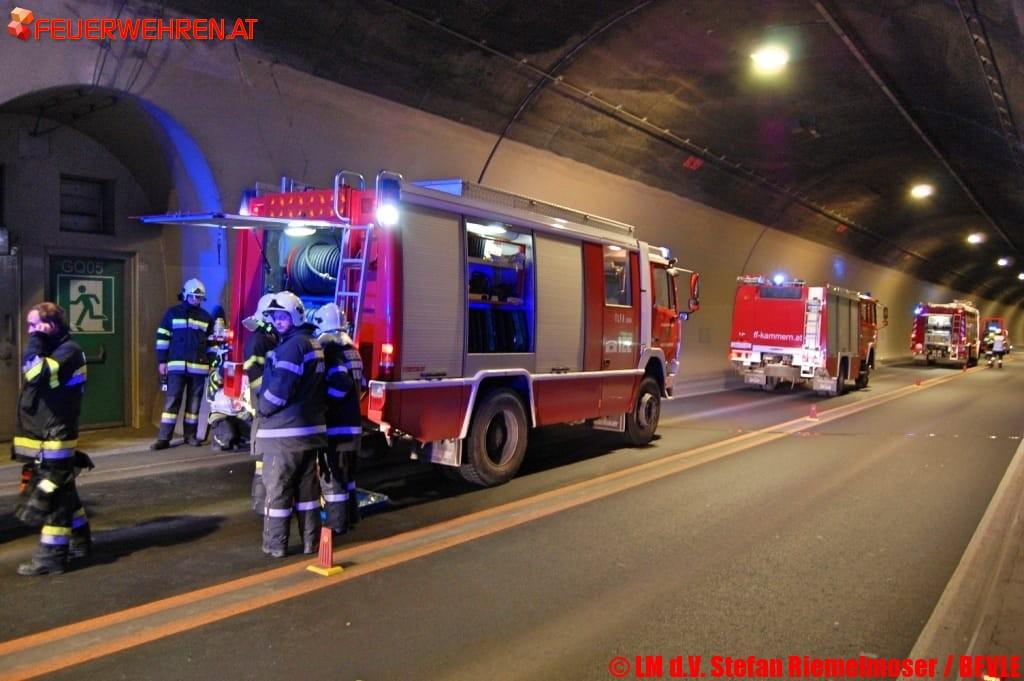 BFV Leoben: Große Einsatzübung im Autobahntunnel Wald