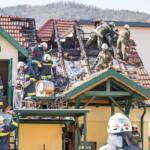 BFK Krems: Dachstuhlbrand in Rührsdorf