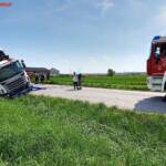 FF Eisenstadt: LKW-Bergung in Purbach