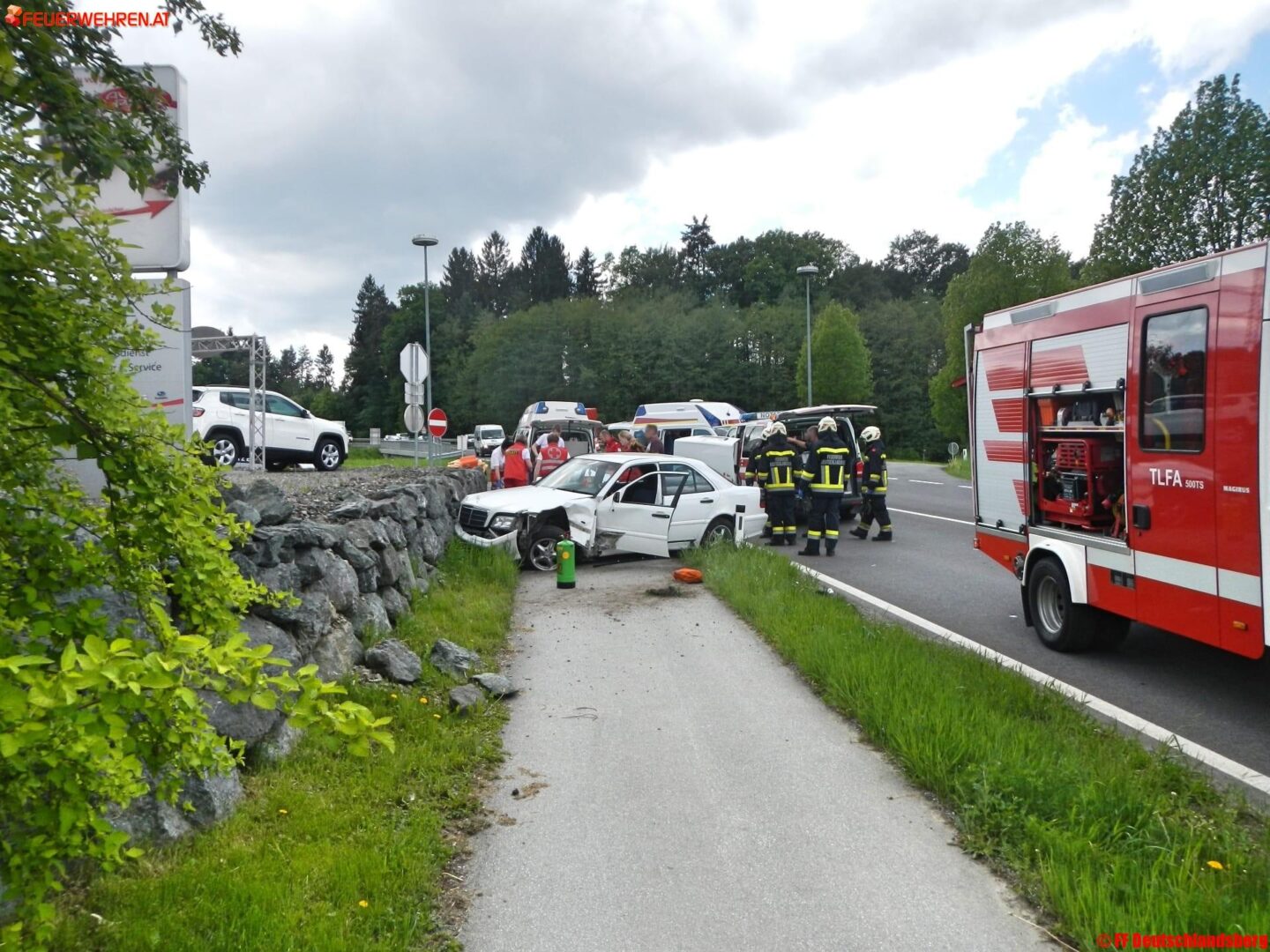 BFVDL: Verkehrsunfall auf der B76