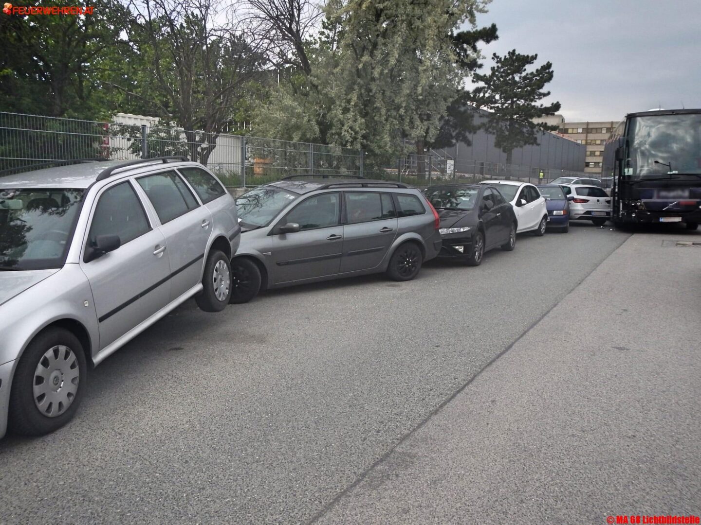 BF Wien: Verkehrshindernis Reisebus