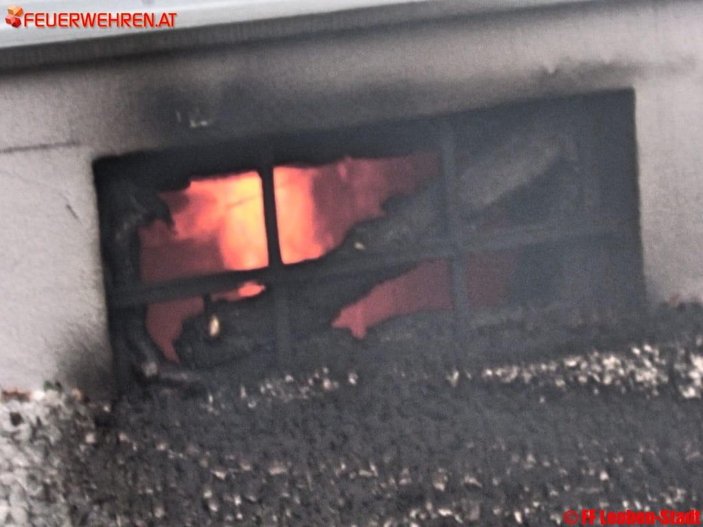 FF Leoben-Stadt: Kellerbrand in der Kärntnerstraße