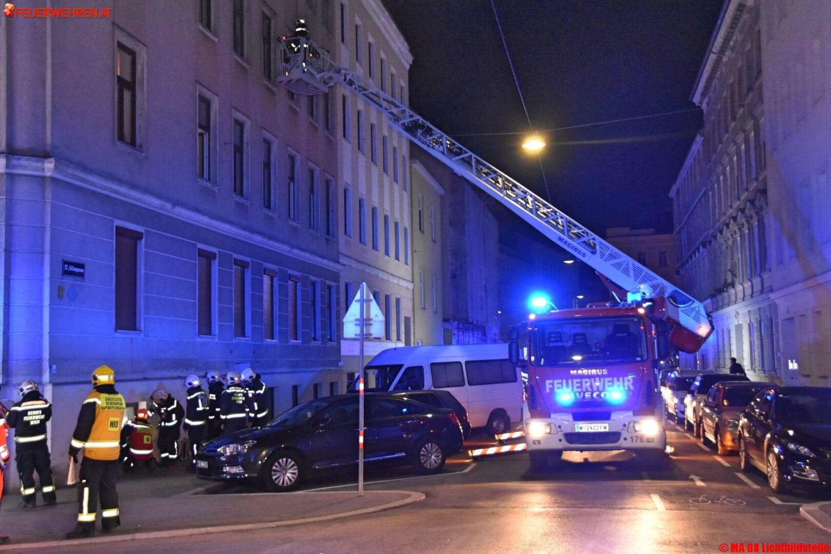 BF Wien: Kellerbrand Alarmstufe 2