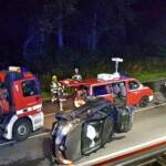 HFW Villach: PKW überschlägt sich, Insassen verletzt