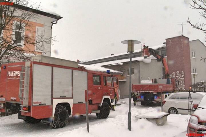 BFV Liezen: Feuerwehren unterstützen Grundversorgung im Ennstal
