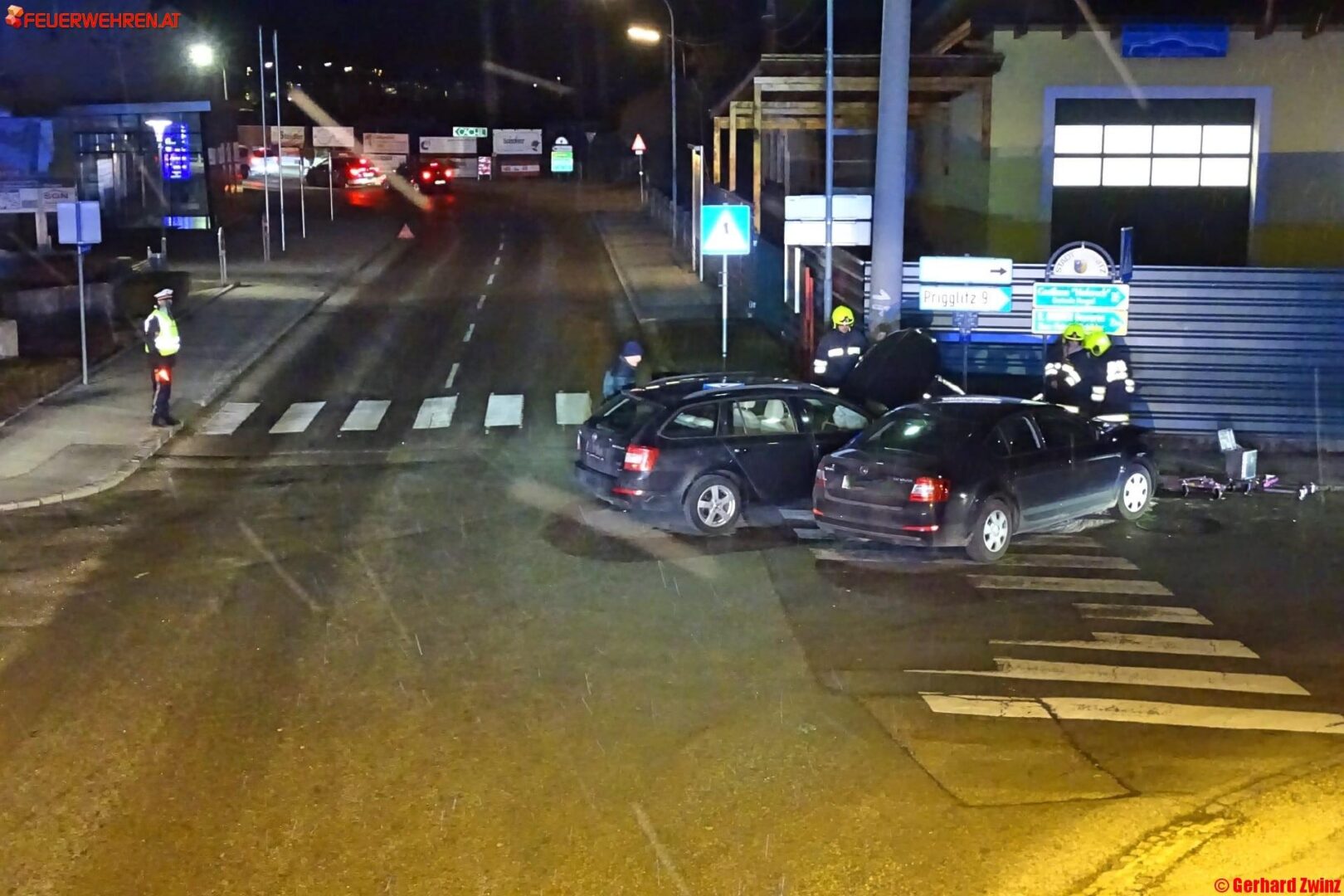 Bezirk Neunkirchen: Blechschaden in Pottschach