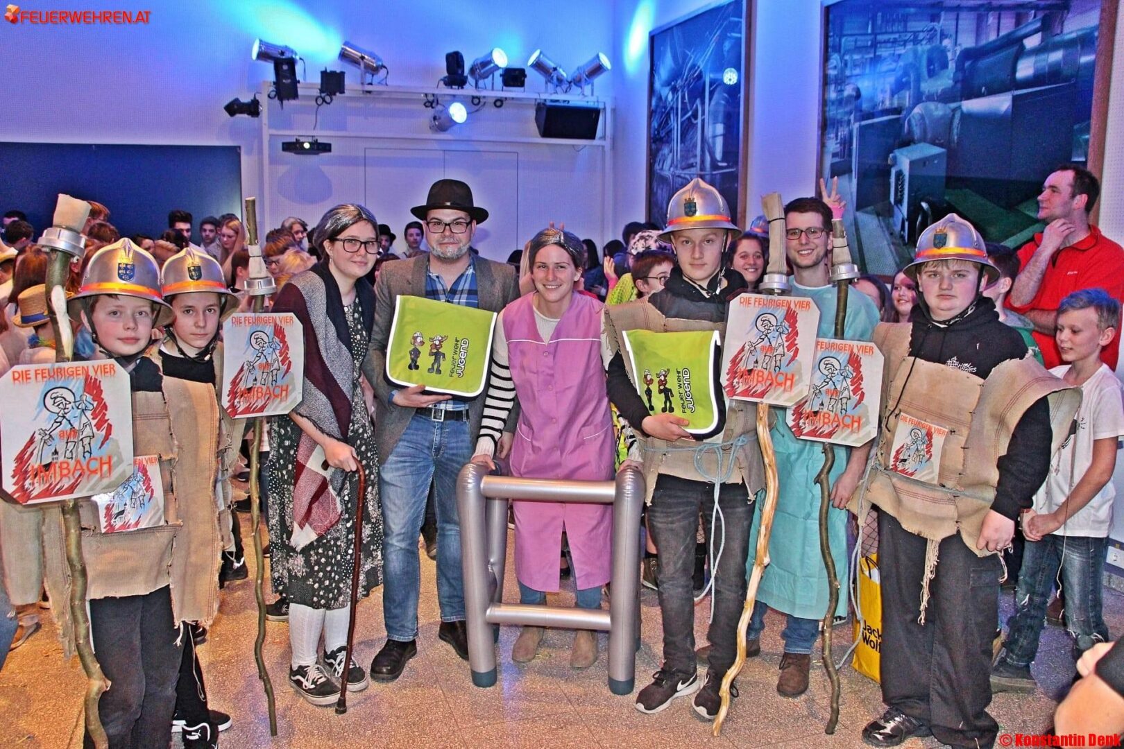BFK Krems: 6. Feuerwehrjugend Faschingsfeier