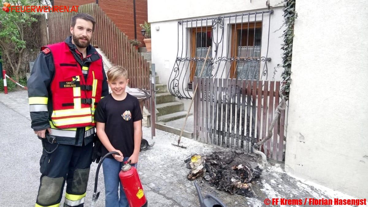FF Krems: Müllbehälterbrand im Satzlweg