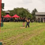 Jugendfeuerwehr mit Feuerlöscher