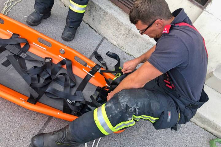 FF Klosterneuburg: 230 kg schwerer Mann gerettet