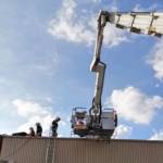 Menschenrettung über Teleskopmastbühne