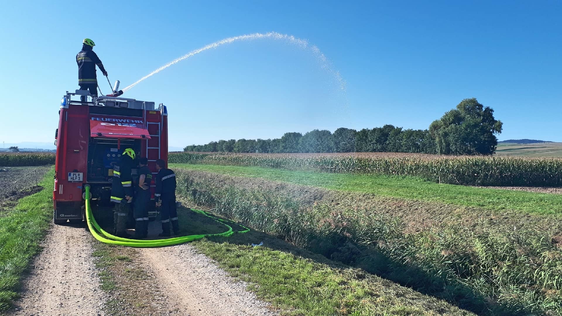 FF Statzendorf: Gesamtübung Wasserversorgung bei der Feuerwehr