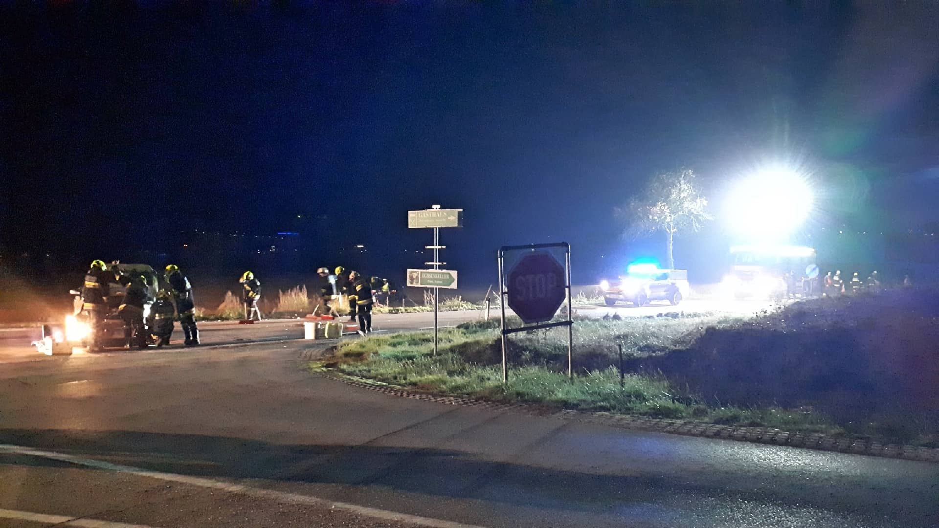 FF Statzendorf: Nächtliche Fahrzeugbergung