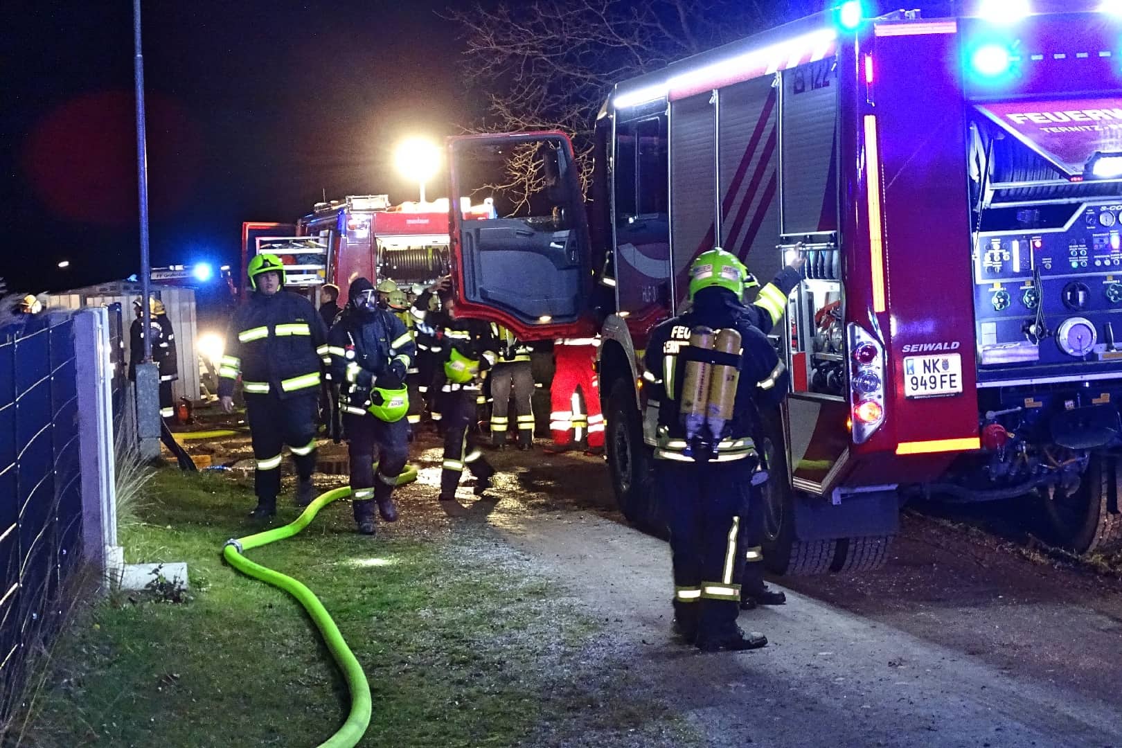 71 Florianis rückten zu Dachstuhlbrand aus
