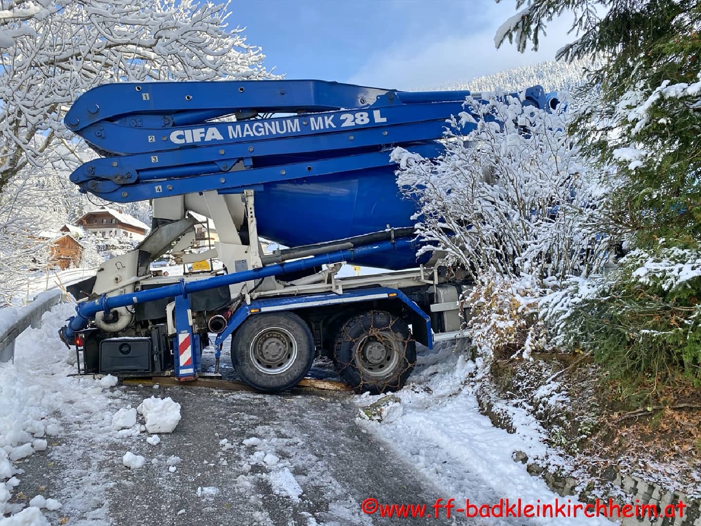 AFK Millstatt – Radenthein: LKW-Bergung – Bad Kleinkirchheim