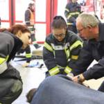 19 Mitglieder bestehen die Ausbildungsprüfung Technischer Einsatz