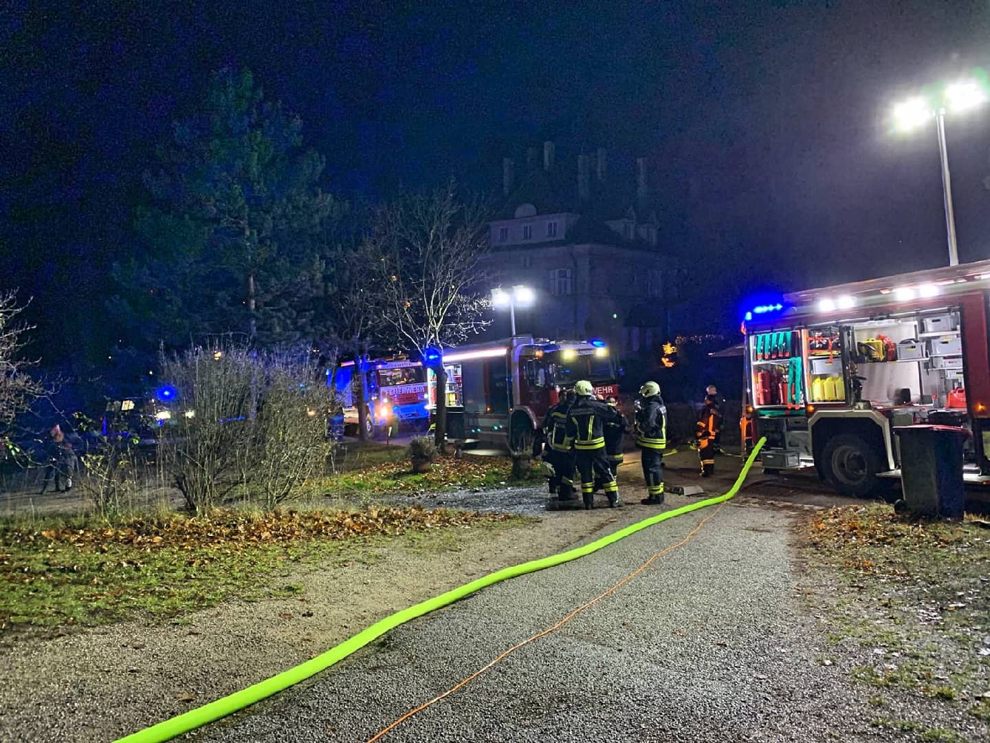 FF Steinabrückl: Brandverdacht in Wöllersdorf