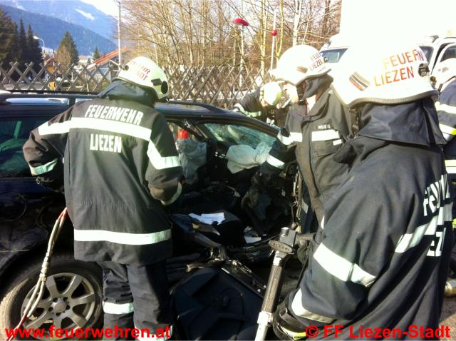 Schwerer Verkehrsunfall im Ortsgebiet von Liezen