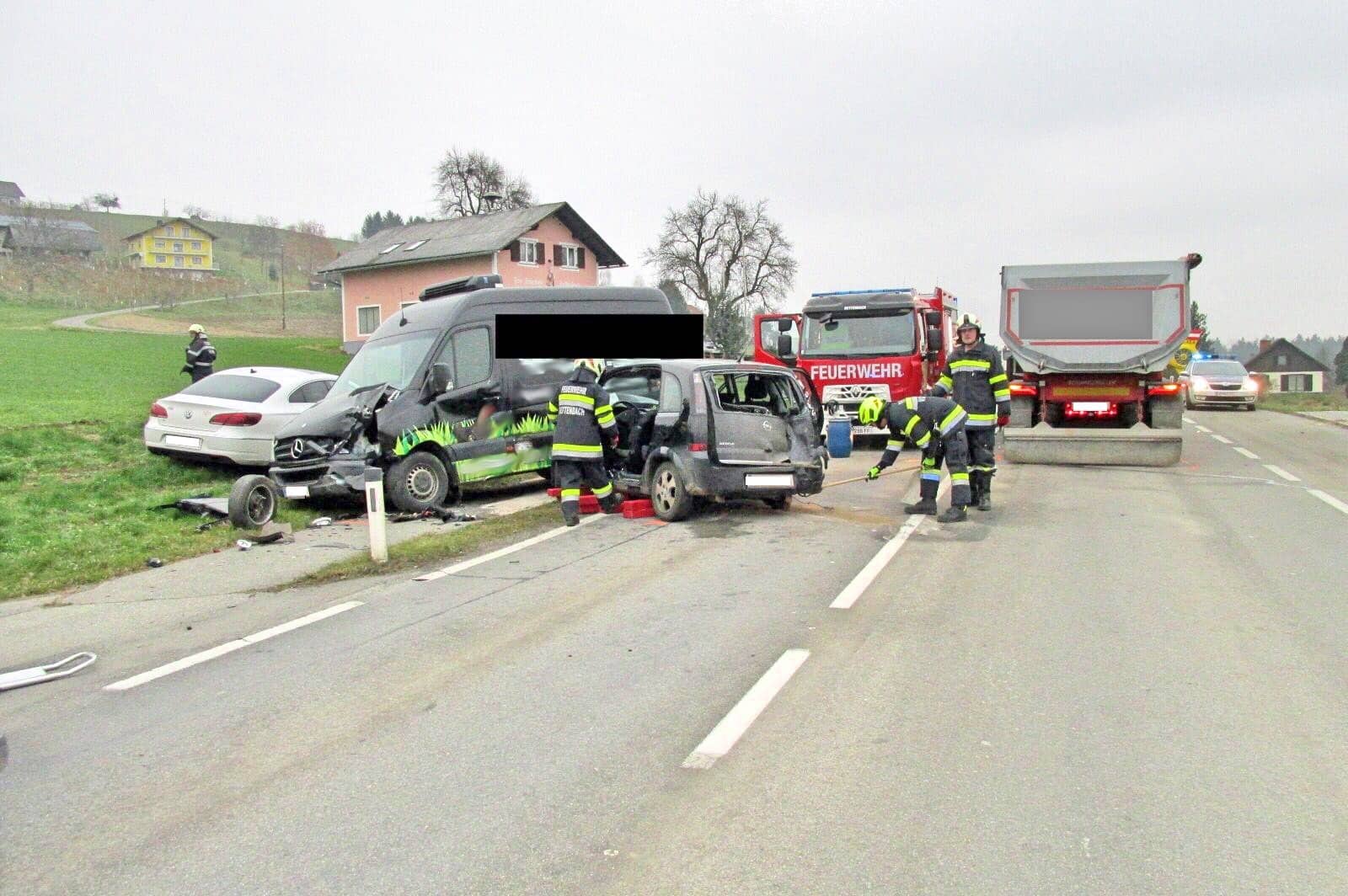 BFV Deutschlandsberg: Verkehrsunfall auf B76 in Rettenbach