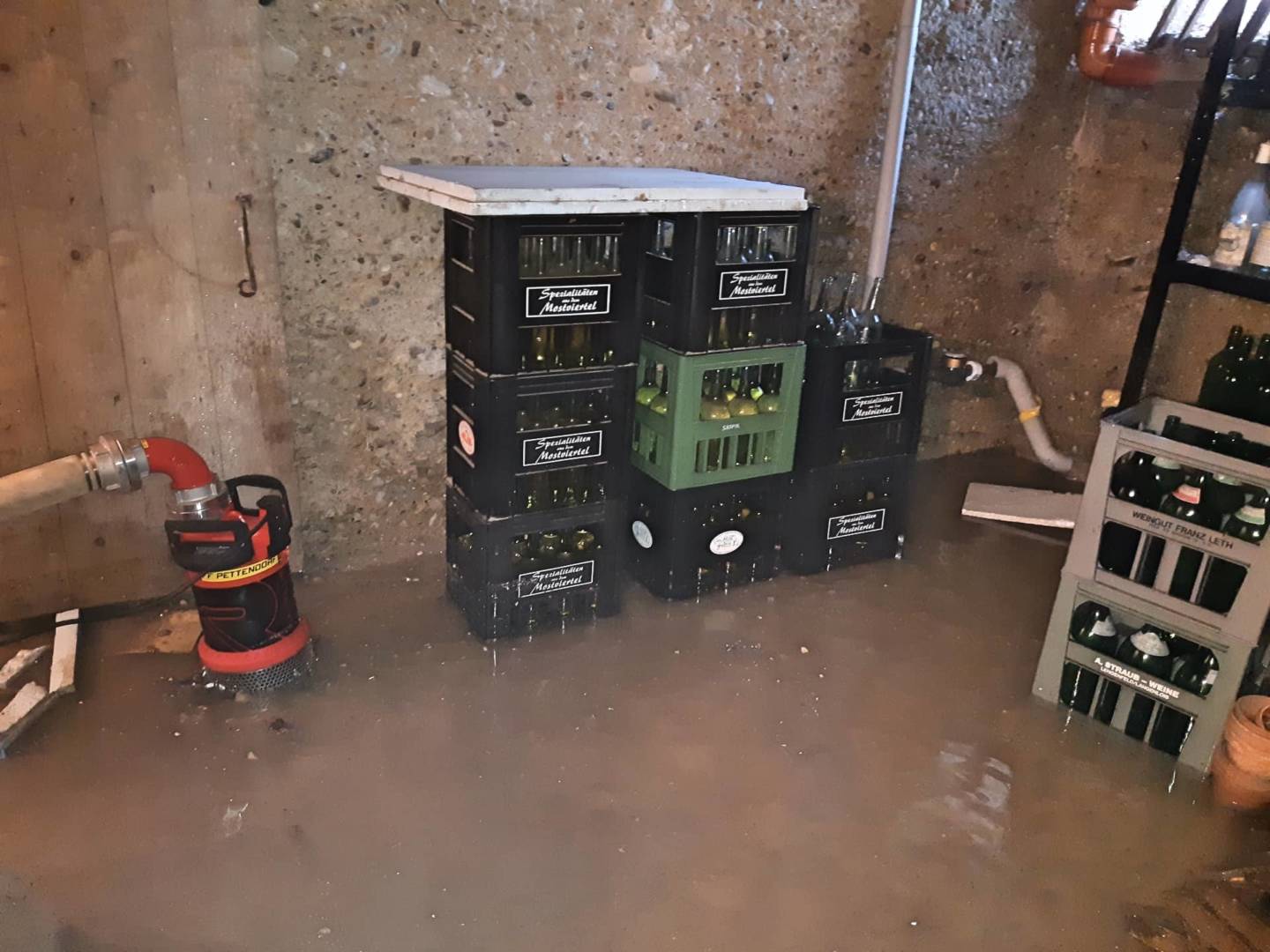 FF Pettendorf: Wassergebrechen in Pettendorf