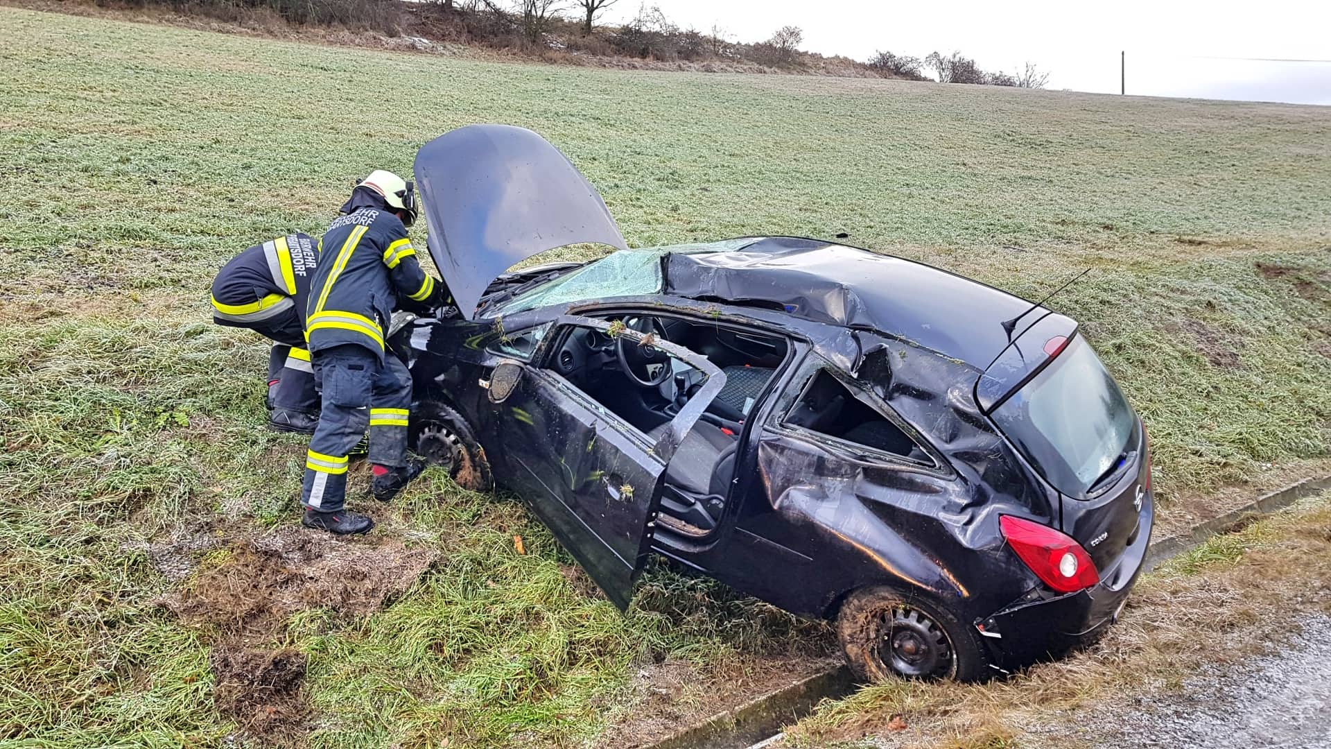 FF Pregartsdorf: Verkehrsunfall auf Gutauer Landesstraße