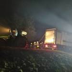 LKW drohte umzustürzen in Pettendorf