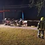 Umgekipptes landwirtschaftliches Gerät