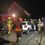 Verkehrsunfall mit 2 Fahrzeugen und vermutlich eingeklemmten Personen auf der L151