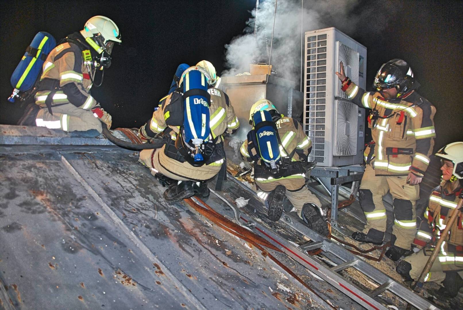 Stadtfeuerwehr Kitzbühel: Schwelbrand am Dach