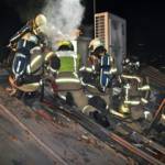 Schwelbrand am Dach