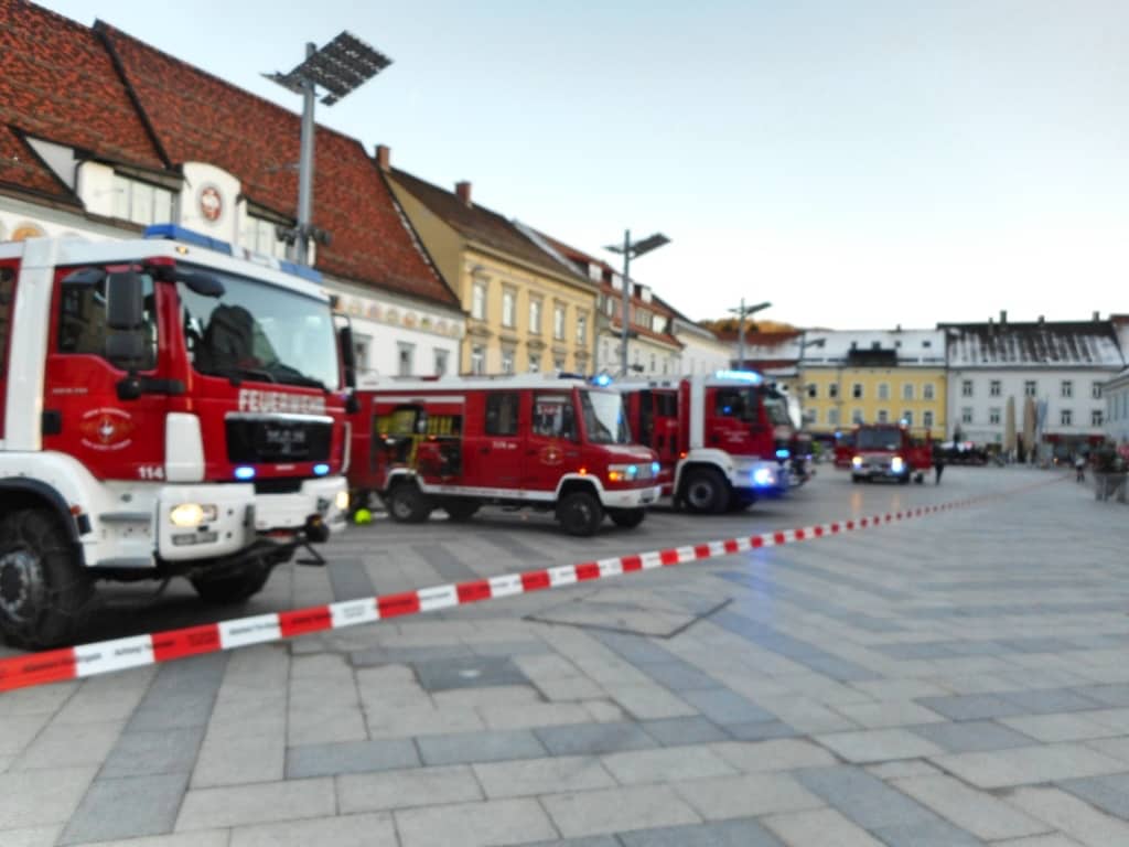 FF Leoben-Stadt: Brand in Tiefgarage am Hauptplatz