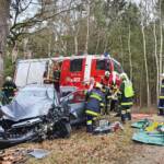 FF Albrechts: Rettung und Feuerwehr retten Schwerverunfallte
