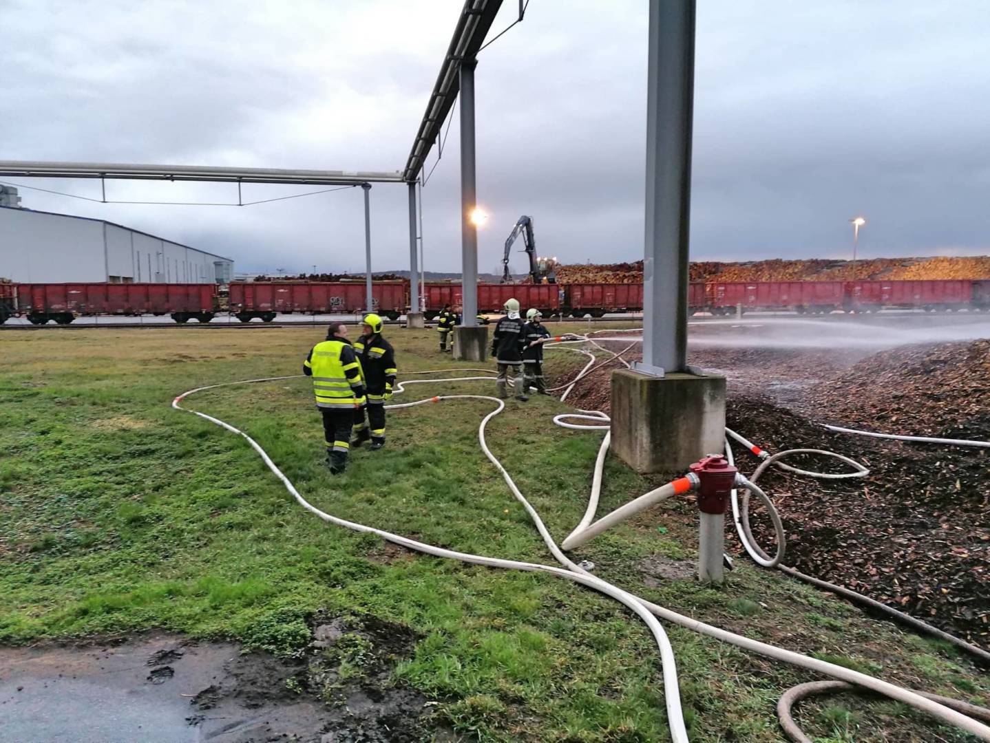 BFKDO Jennersdorf: Hackschnitzelbrand in Heiligenkreuz