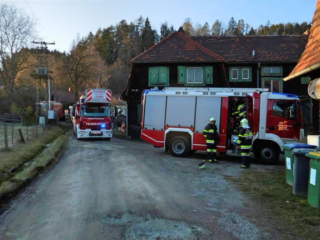 FF Leoben-Stadt: Brand nach Verpuffung in der Proleberstraße