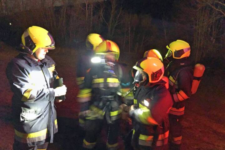 FF St. Veit an der Triesting: Gasaustritt in Zirkuswagen