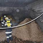 Vier Feuerwehren bei Hackschnitzelbrand in Brunn im Einsatz