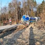 BFV Deutschlandsberg: LKW im Graben