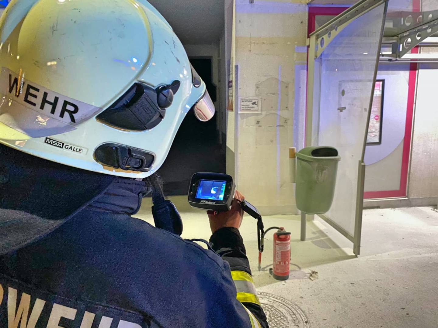 FF Klosterneuburg: Müllbehälterbrand