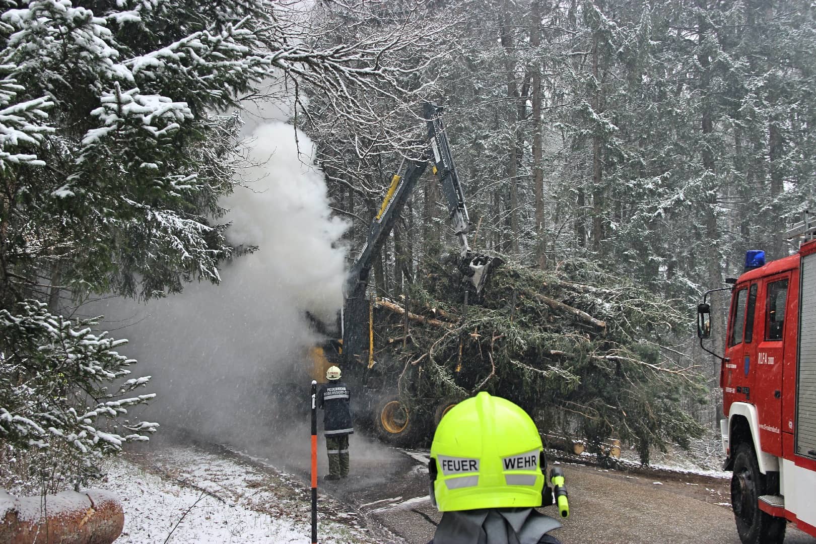BFKDO Jennersdorf: Brand eines Harvester in Rudersdorf