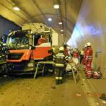Verkehrsunfall im Massenbergtunnel