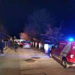 Kleintransporter steckt in Fahrradbrücke